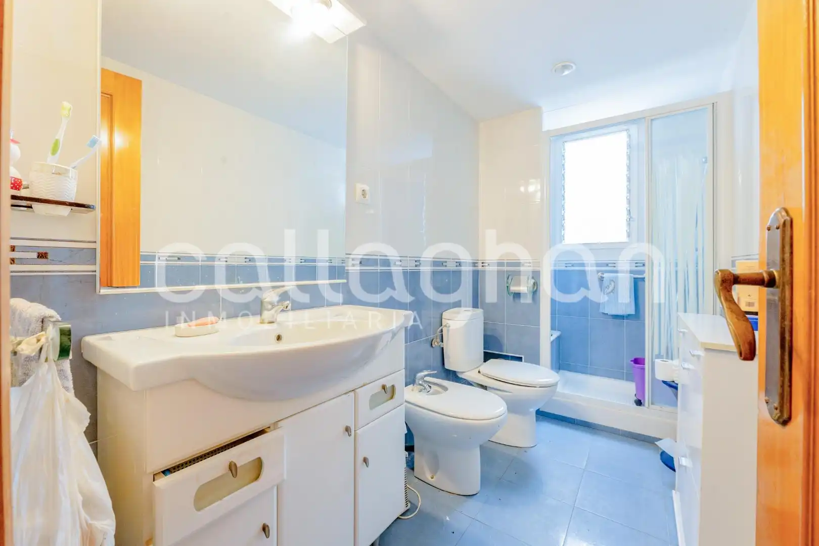 Baño de Piso en venta en Valencia con Terraza