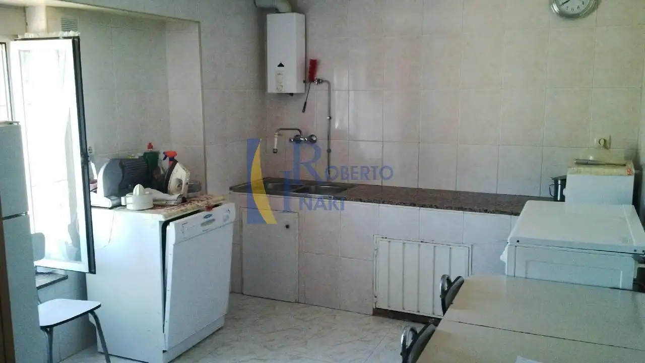 House with garden for sale in Pajares de los Oteros, imagen 9