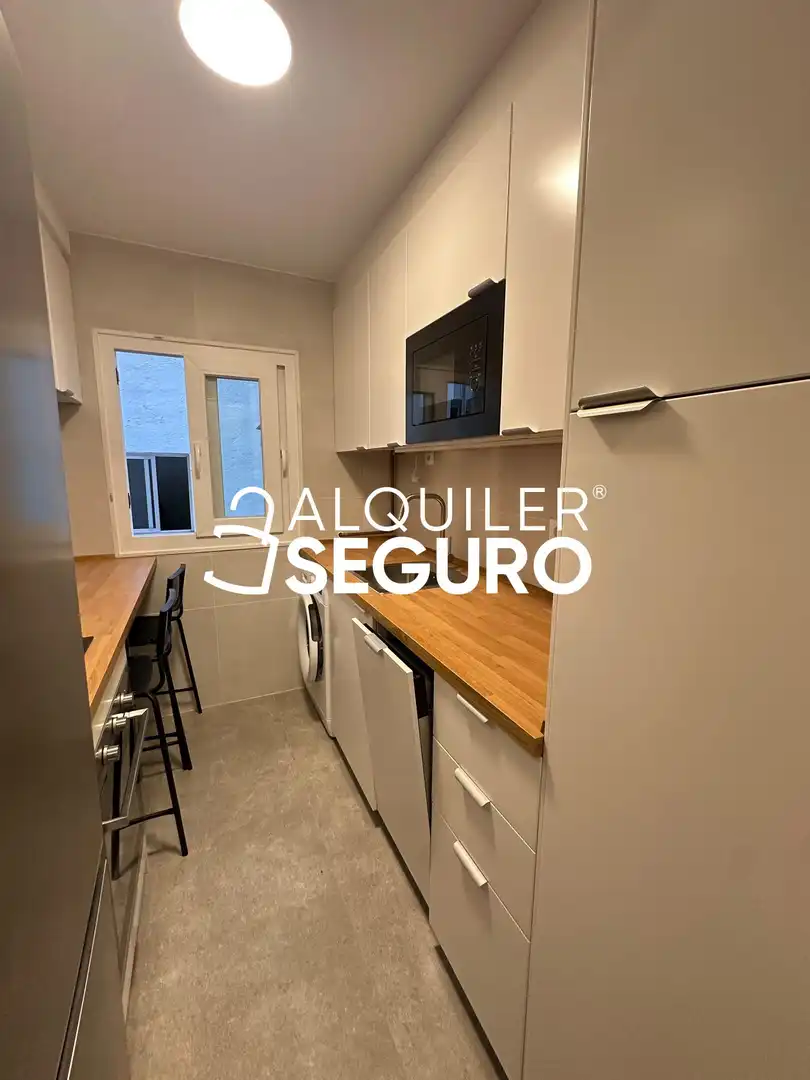 Küche von Wohnung zur Miete in Madrid mit Heizung und Terrasse