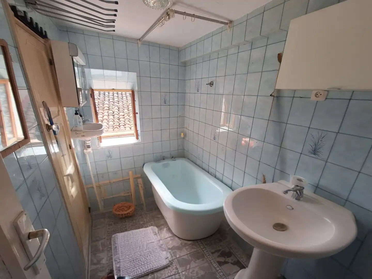 Badezimmer von Haus oder Chalet zum Verkauf in Navalperal de Pinares mit Heizung und Abstellraum