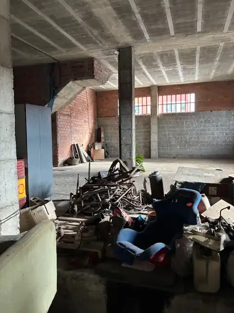 Local en venta en A Laracha  