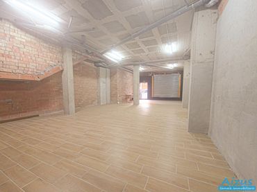 Local comercial de lloguer a Can Clos - Pinetons