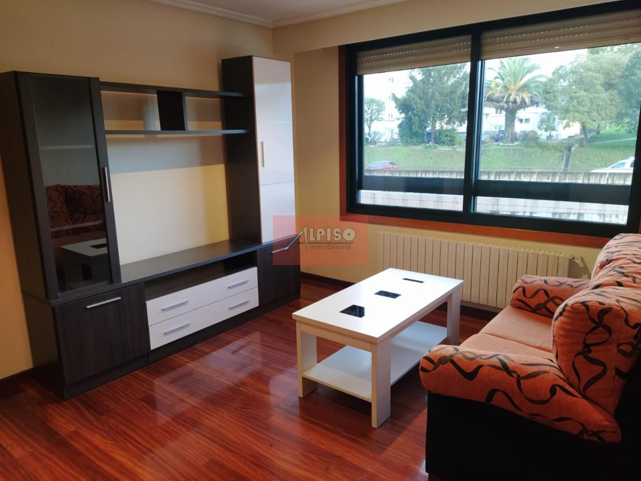 Living room of Apartment to rent in Ourense Capital   with Heating, Parquet flooring and Furnished