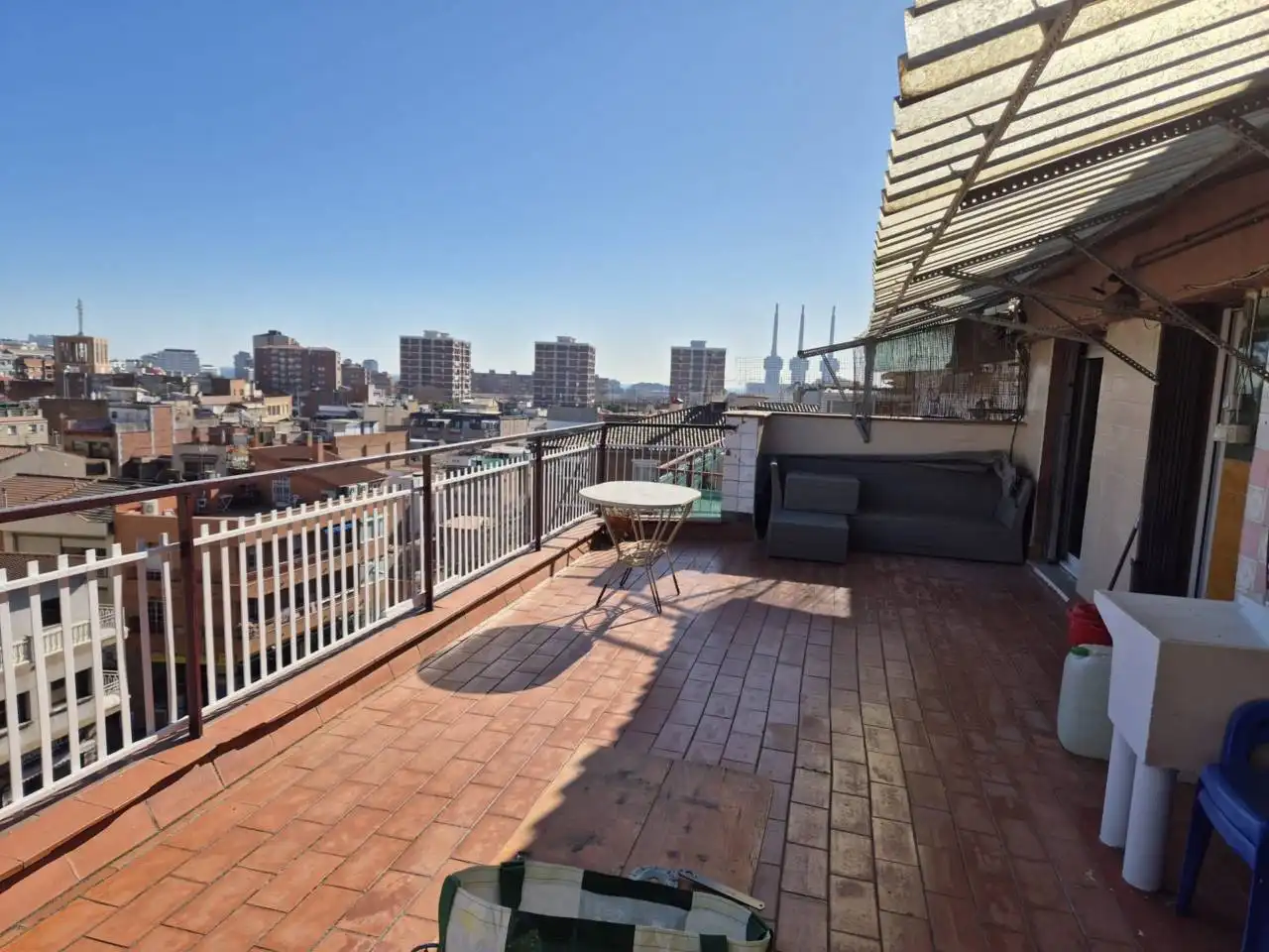 Attic for rent in La Salut