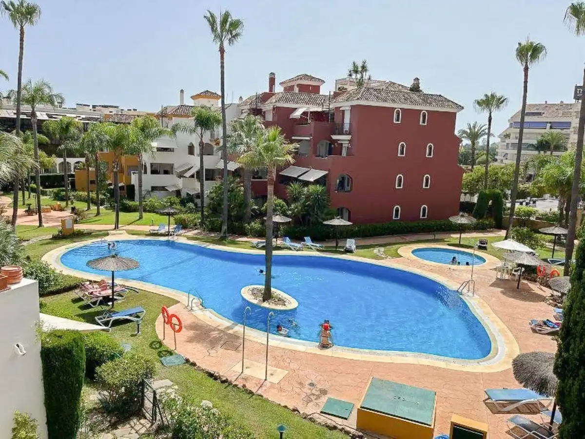 Apartament amb piscina en venda a Avenida Conde Rudi, imagen 20