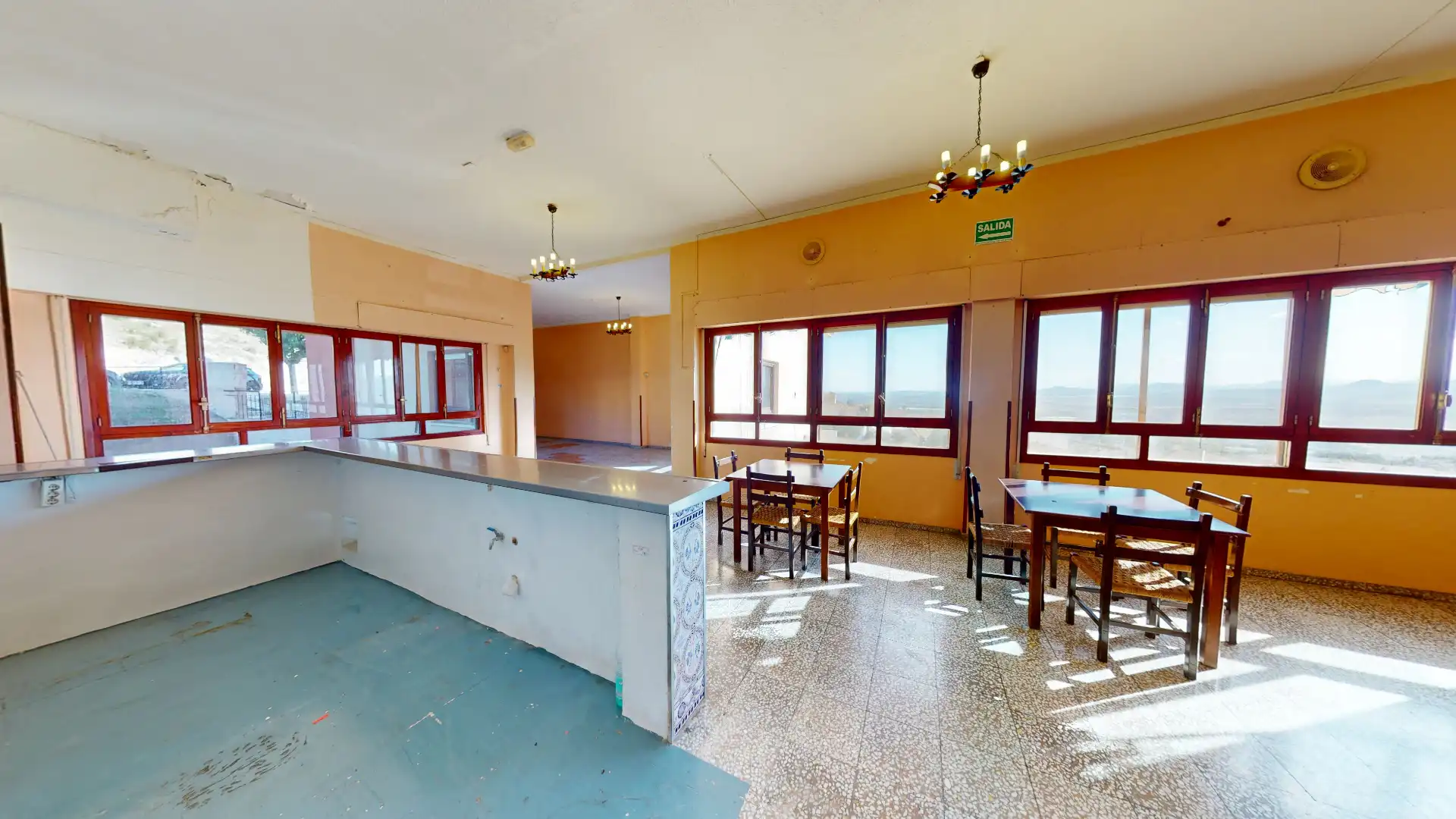 Commercial properties for sale in Busot  with Air Conditioner and Furnished