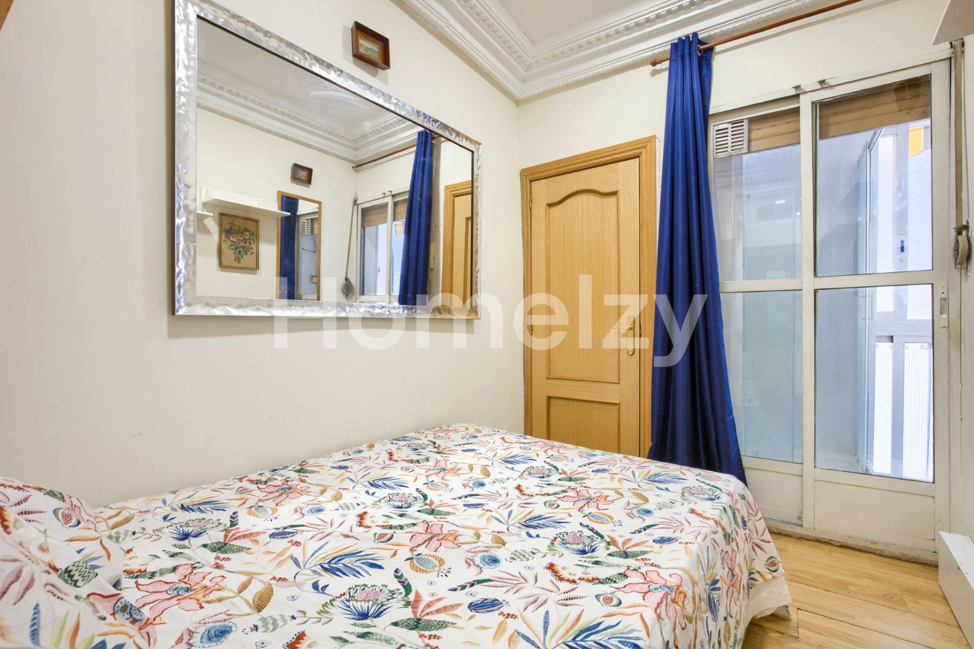 Bedroom of Flat to share in  Madrid Capital  with Heating, Furnished and Oven