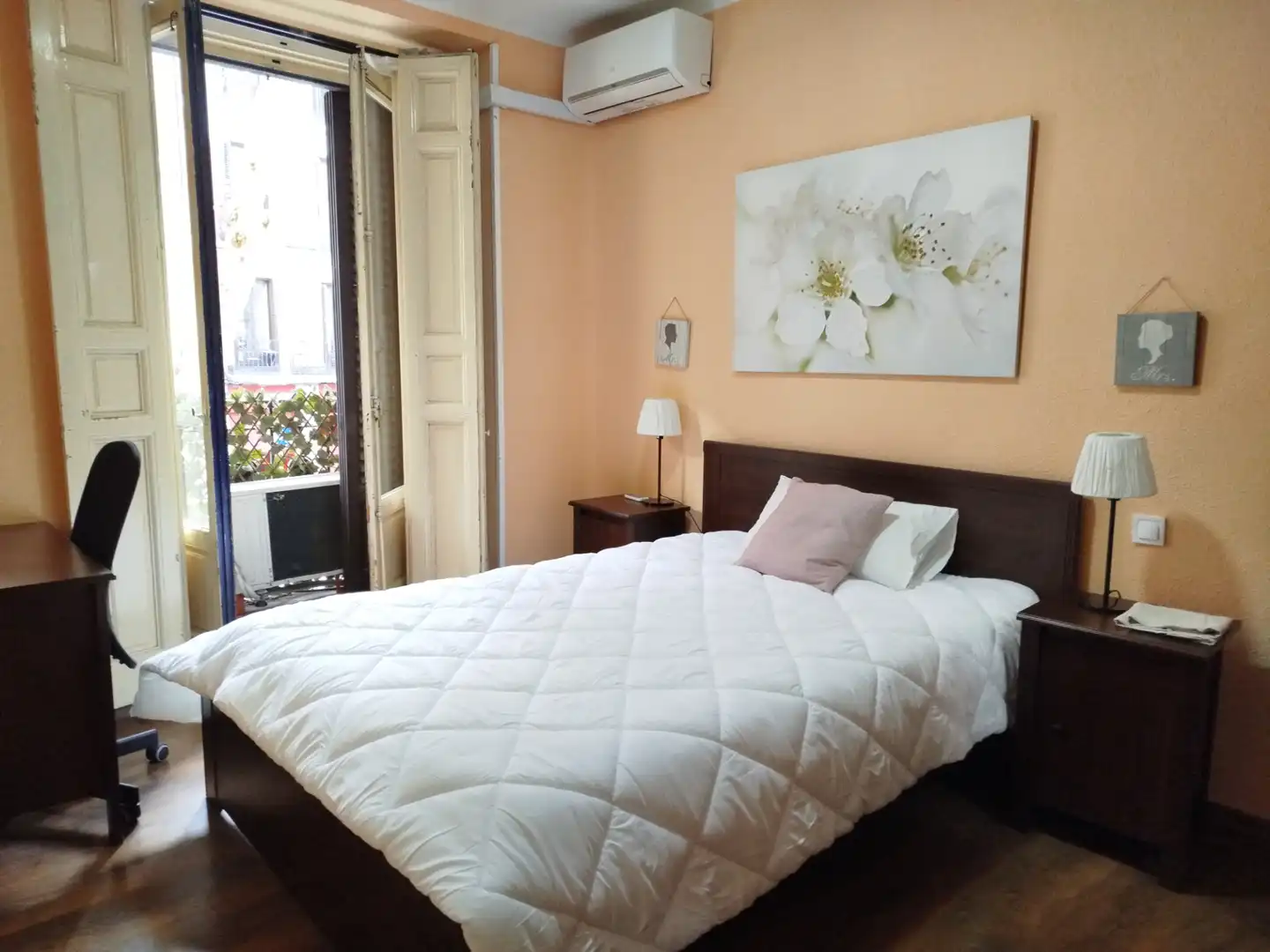 Habitación de Piso de alquiler en Madrid con Aire acondicionado, Calefacción y Amueblado