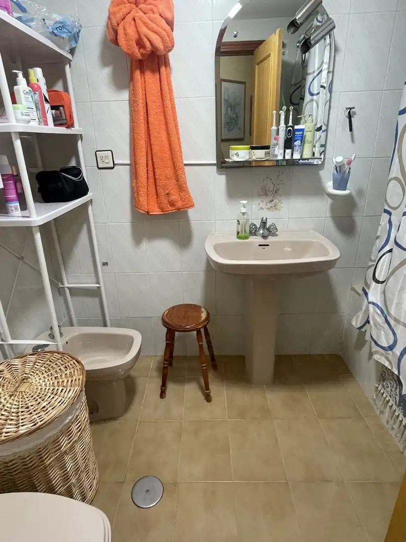 Badezimmer von Wohnung zur Miete in Salobreña mit Terrasse, Schwimmbad und Möbliert