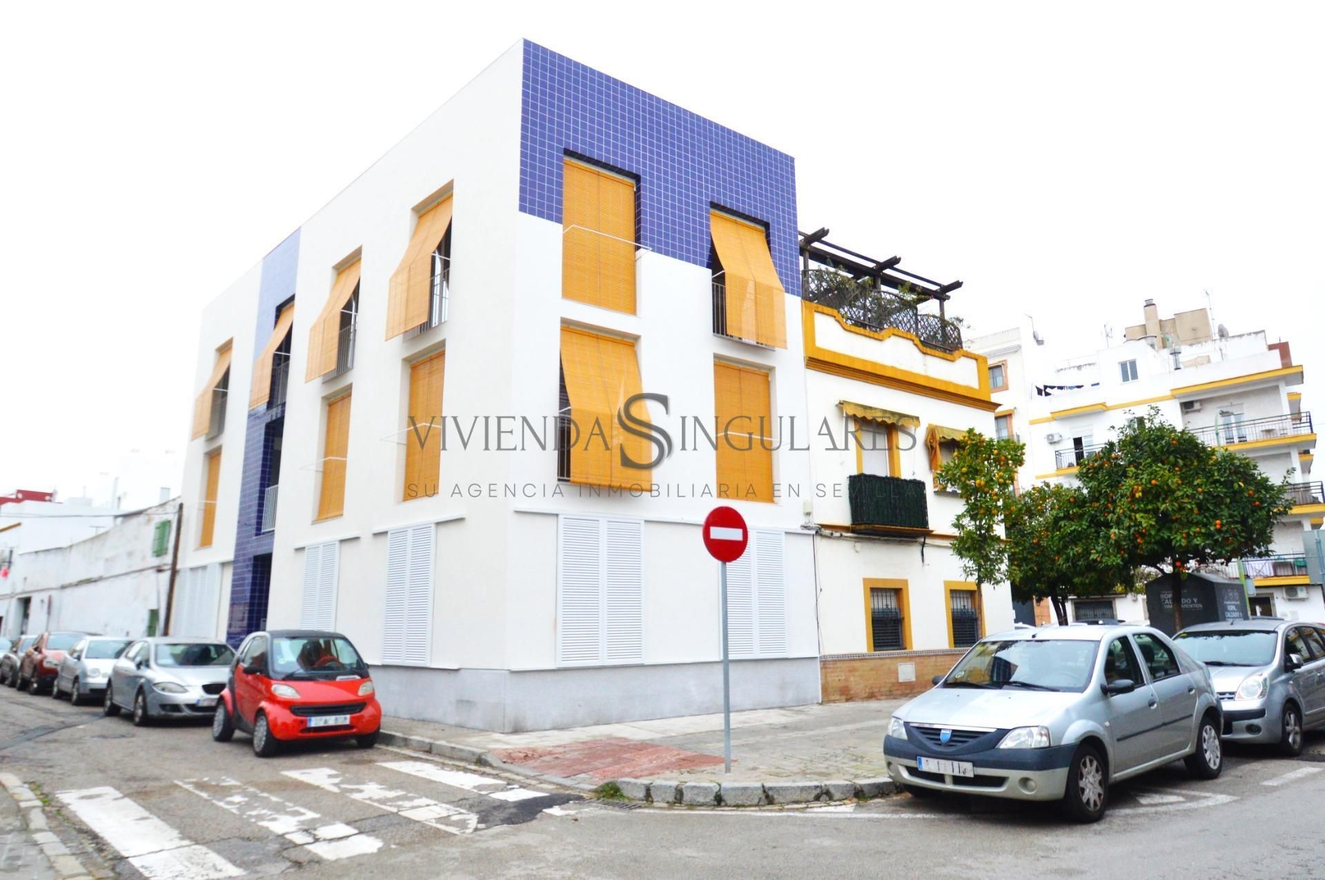 Exterior view of Apartment to rent in  Sevilla Capital  with Air Conditioner, Terrace and Storage room