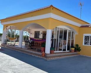 Vista exterior de Casa o xalet en venda en Moncofa amb Aire condicionat, Calefacció i Jardí privat