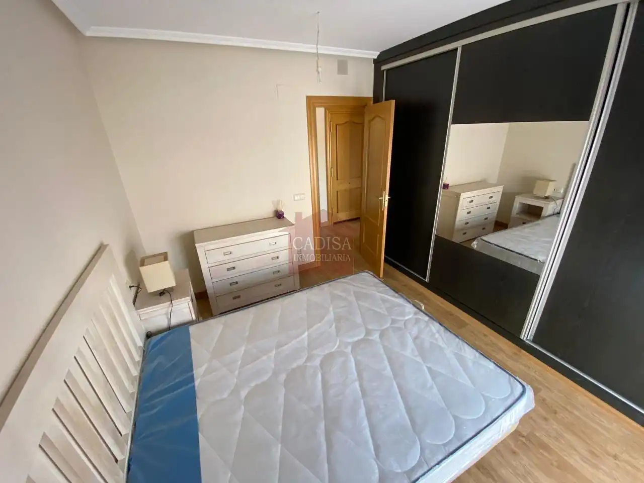 Habitación de Ático en venta en Salamanca con Calefacción, Terraza y Amueblado