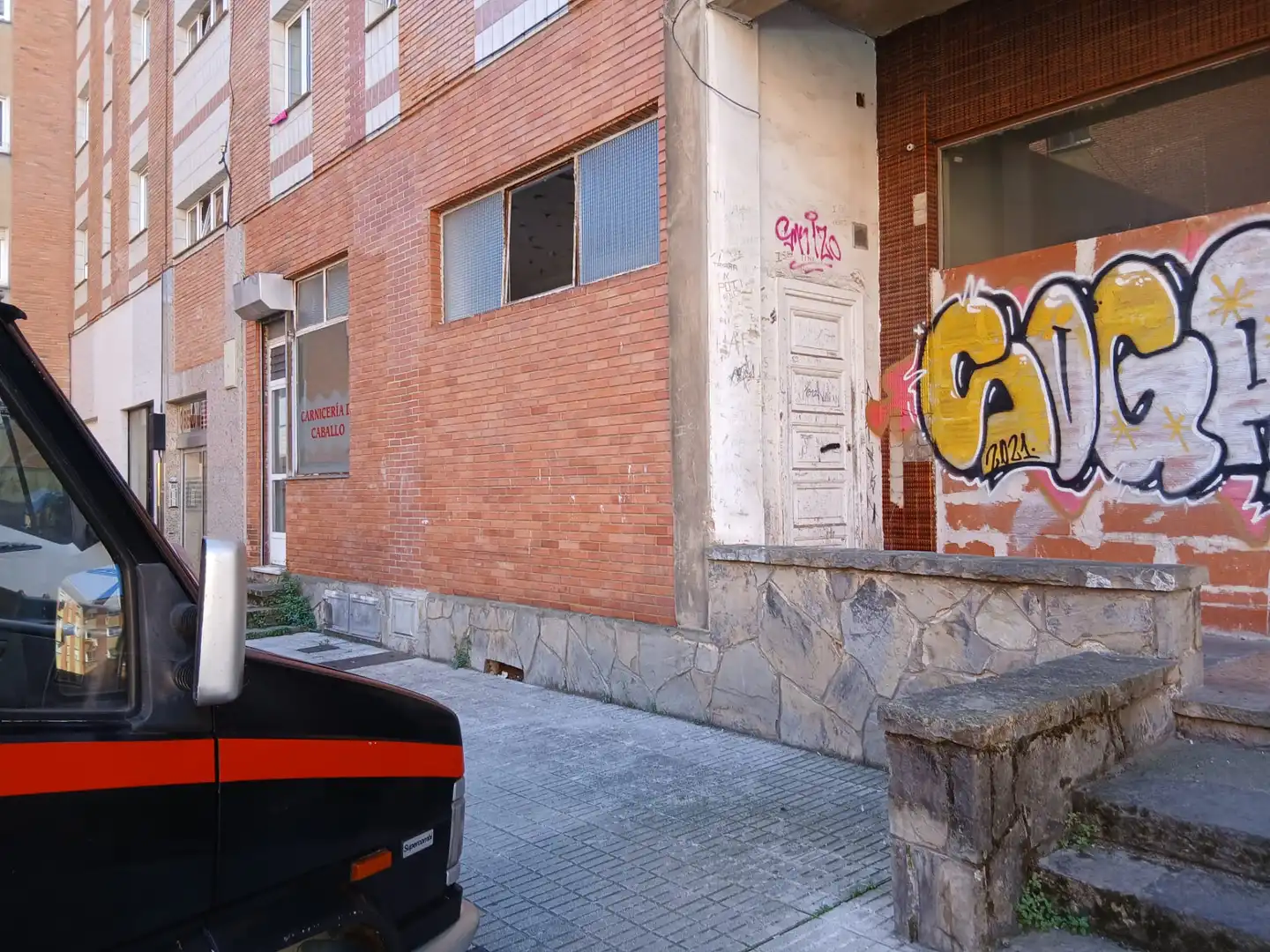 Gewerbefläche zum Verkauf in Calle del Bierzo, imagen 5