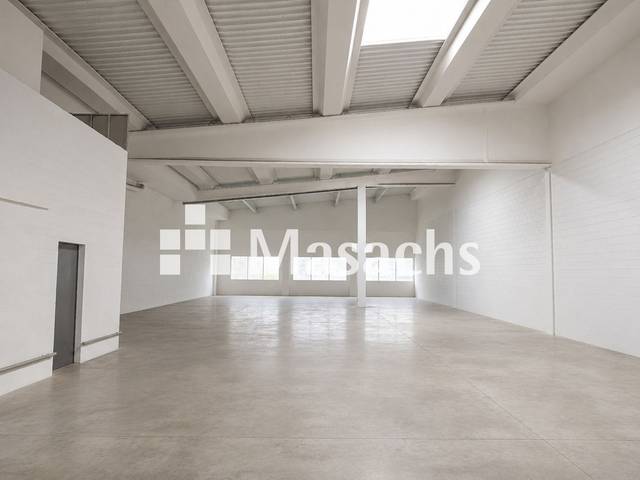 Nave industrial en Venta en Can Parellada