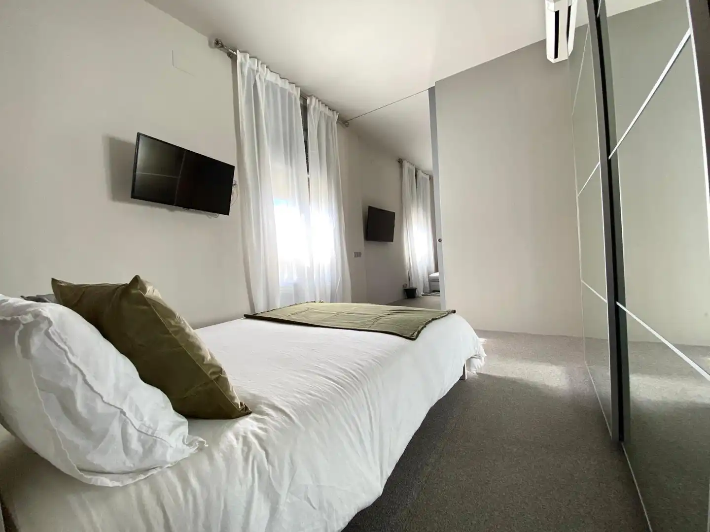 Schlafzimmer von Wohnung zum Verkauf in Barcelona mit Klimaanlage, Heizung und Parkett