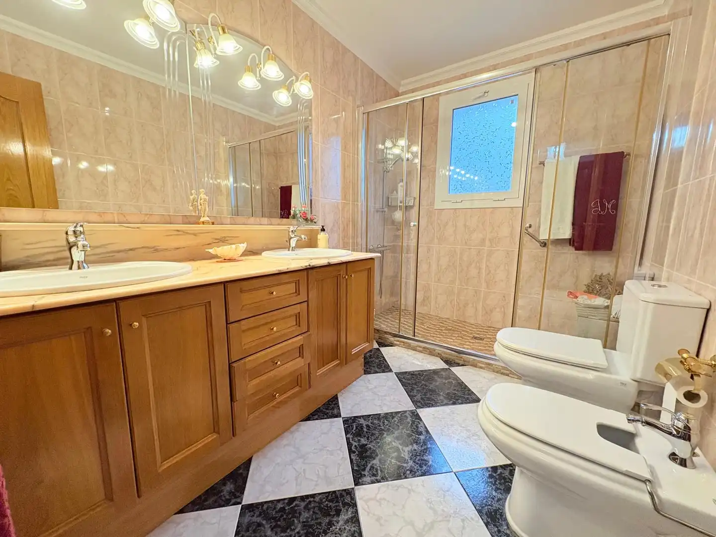 Baño de Casa o chalet en venta en Corbera de Llobregat con Aire acondicionado, Calefacción y Jardín privado