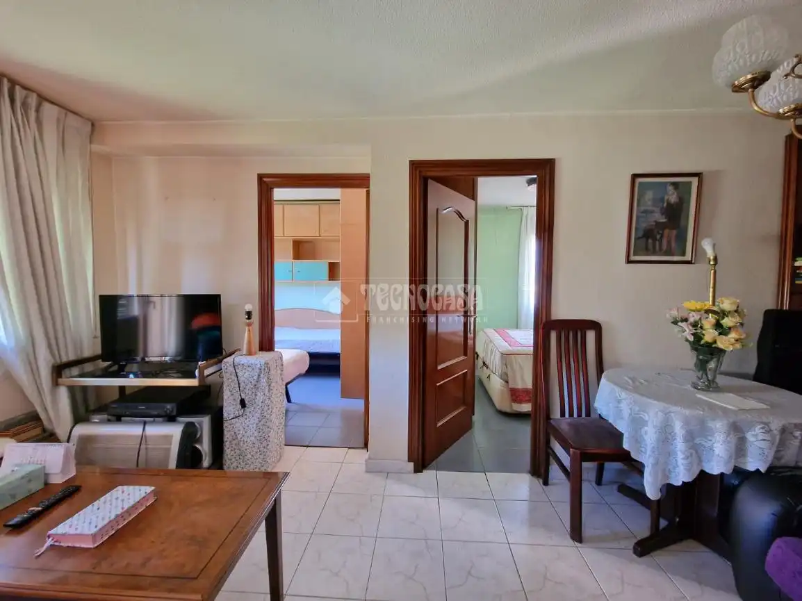 Habitación de Piso en venta en Madrid con Calefacción y Balcón