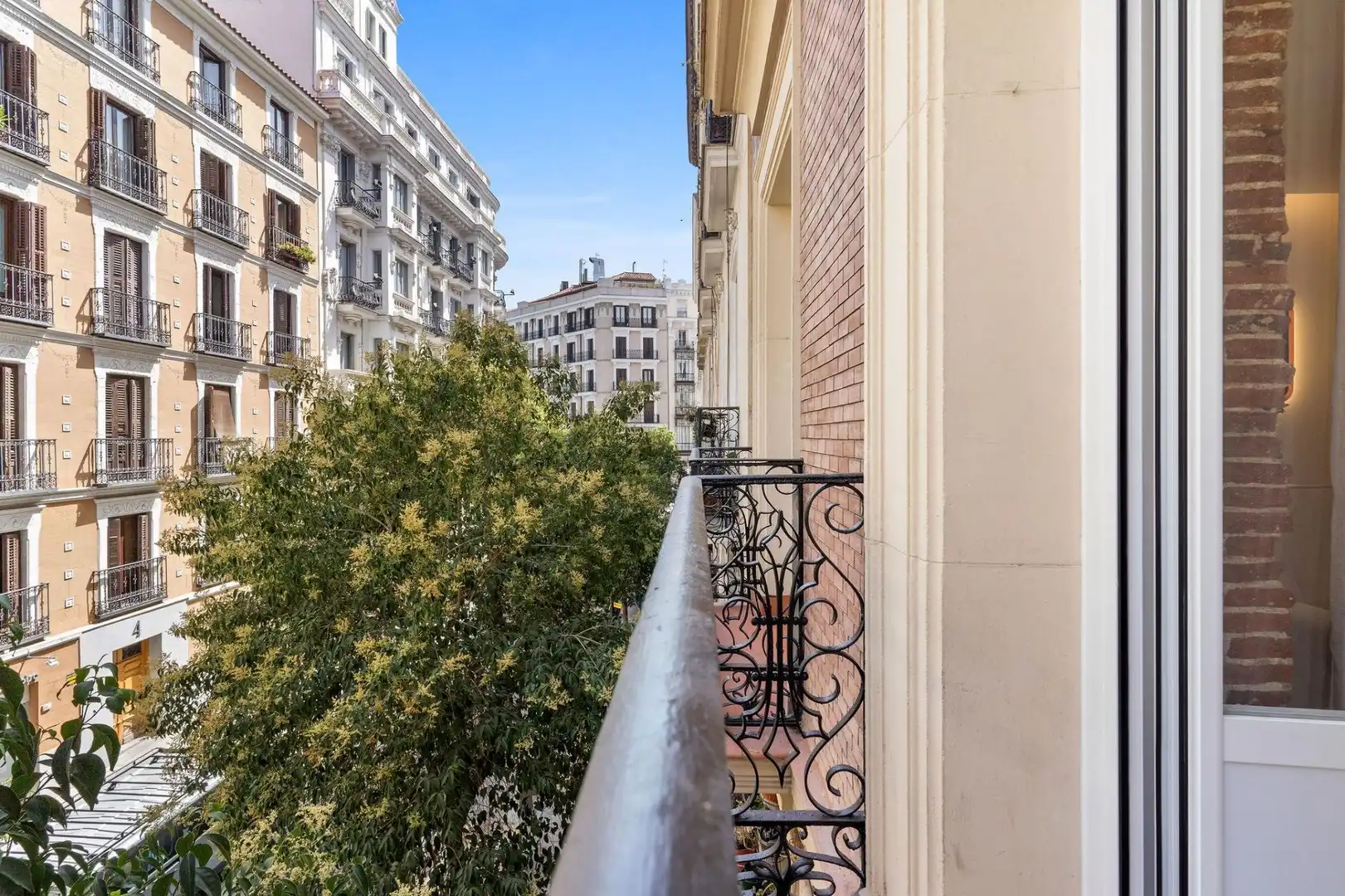 Vista exterior de Piso en venta en Madrid con Aire acondicionado y Calefacción