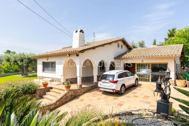 Casa-chalet en Venta en Can Violí  - Can Poi del Bosc