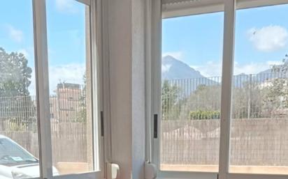 Bedroom of Apartment for sale in L'Alfàs del Pi  with Air Conditioner, Heating and Private garden