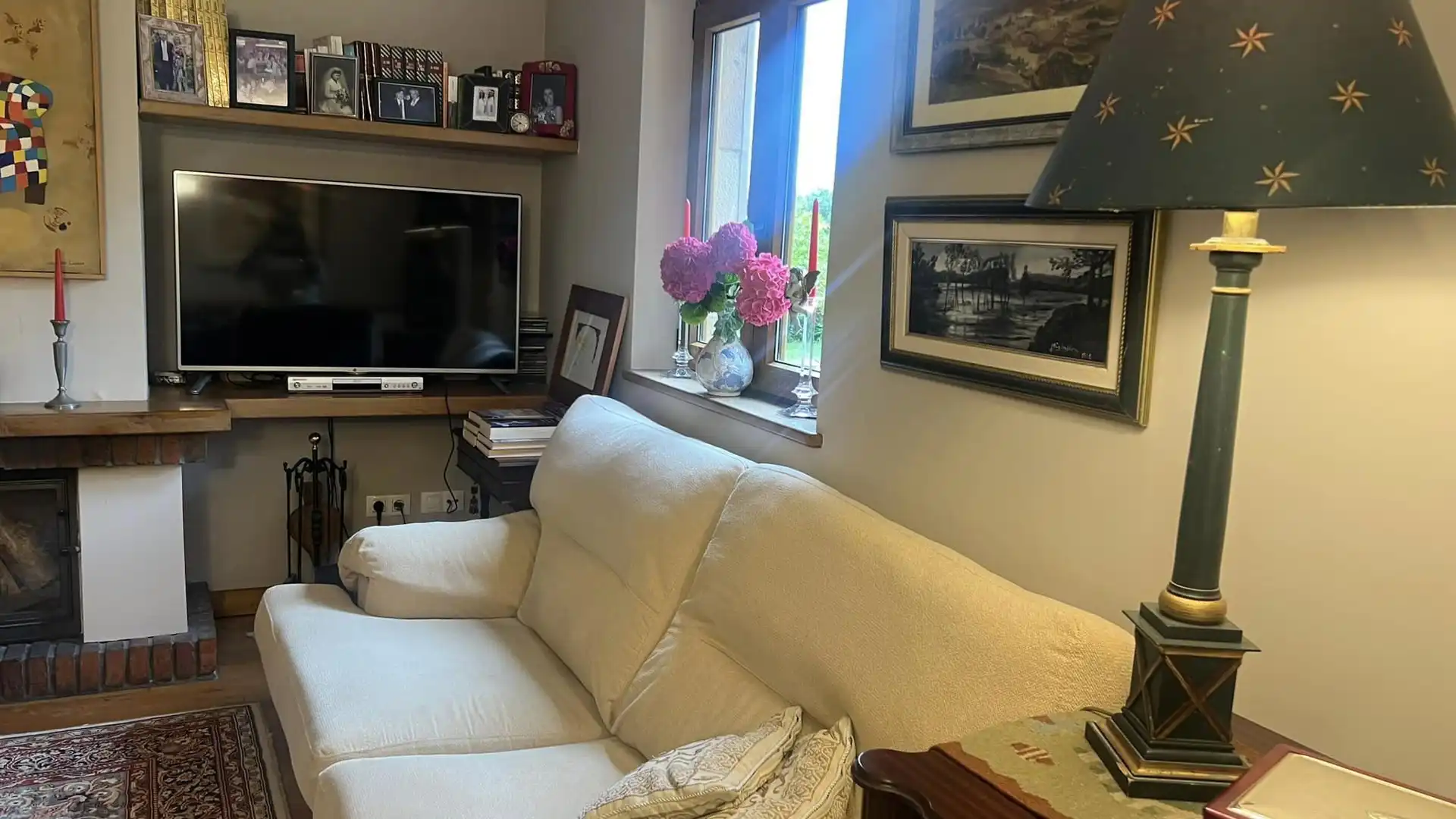 Wohnzimmer von Haus oder Chalet zum Verkauf in Suances mit Heizung, Privatgarten und Parkett