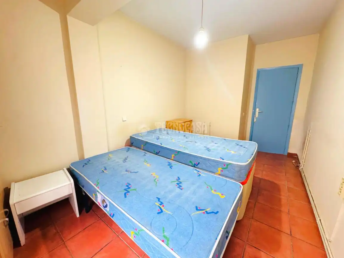 Bedroom of Flat for sale in Talavera de la Reina  with Air Conditioner, Heating and Terrace