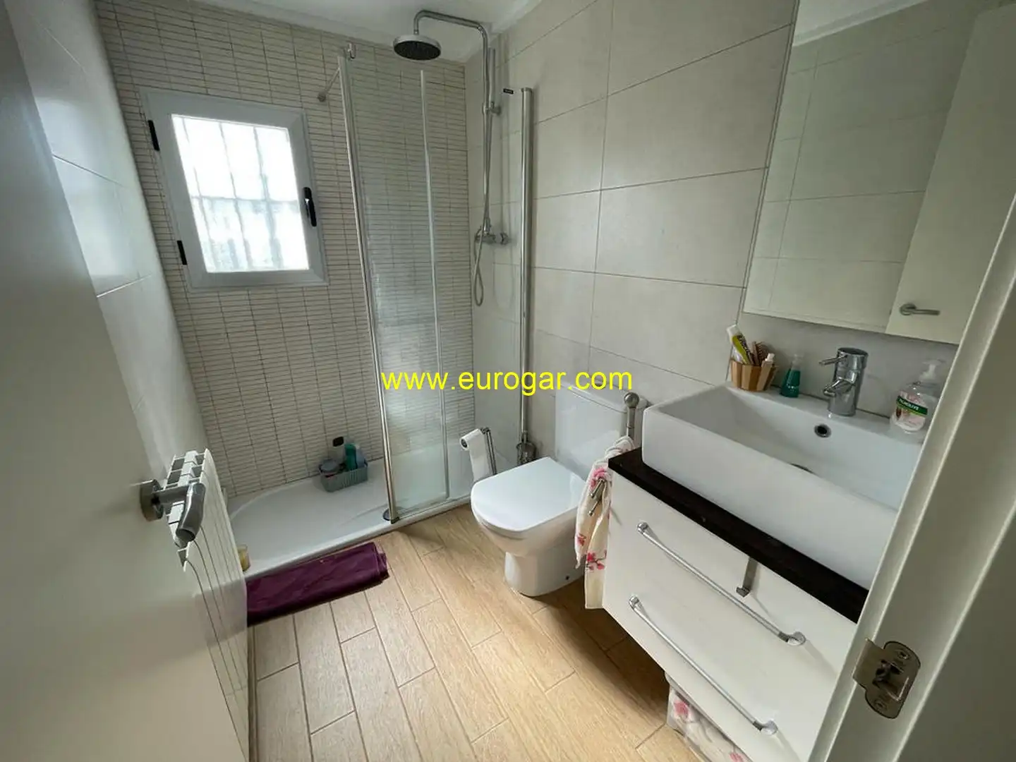 Baño de Casa o chalet en venta en Chiva con Jardín privado, Terraza y Trastero