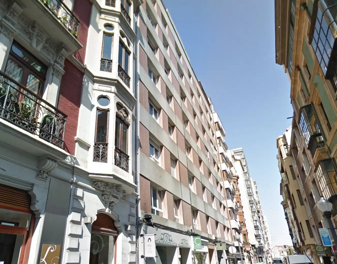 Piso en venta en Calle Cabrales, Barrio del Centro
