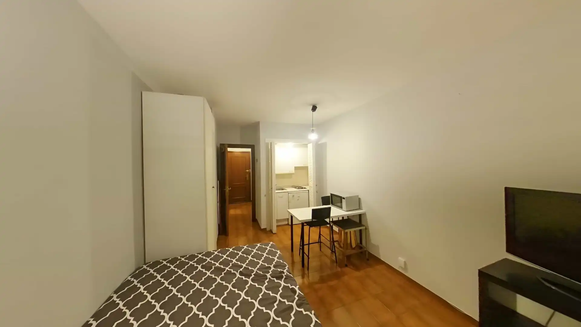Flat for rent in Calle de Albacete, San Pascual