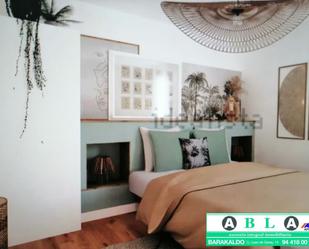 Bedroom of Flat for sale in Barakaldo 