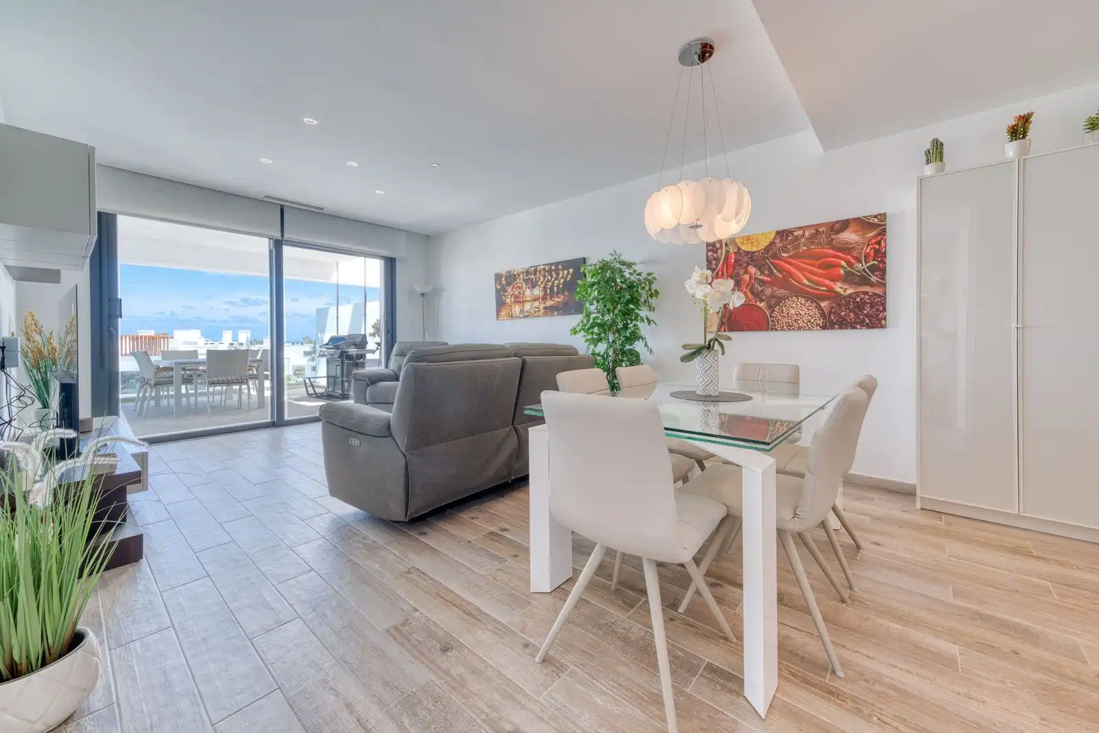 Comedor de Ático de alquiler en Estepona con Aire acondicionado, Terraza y Amueblado