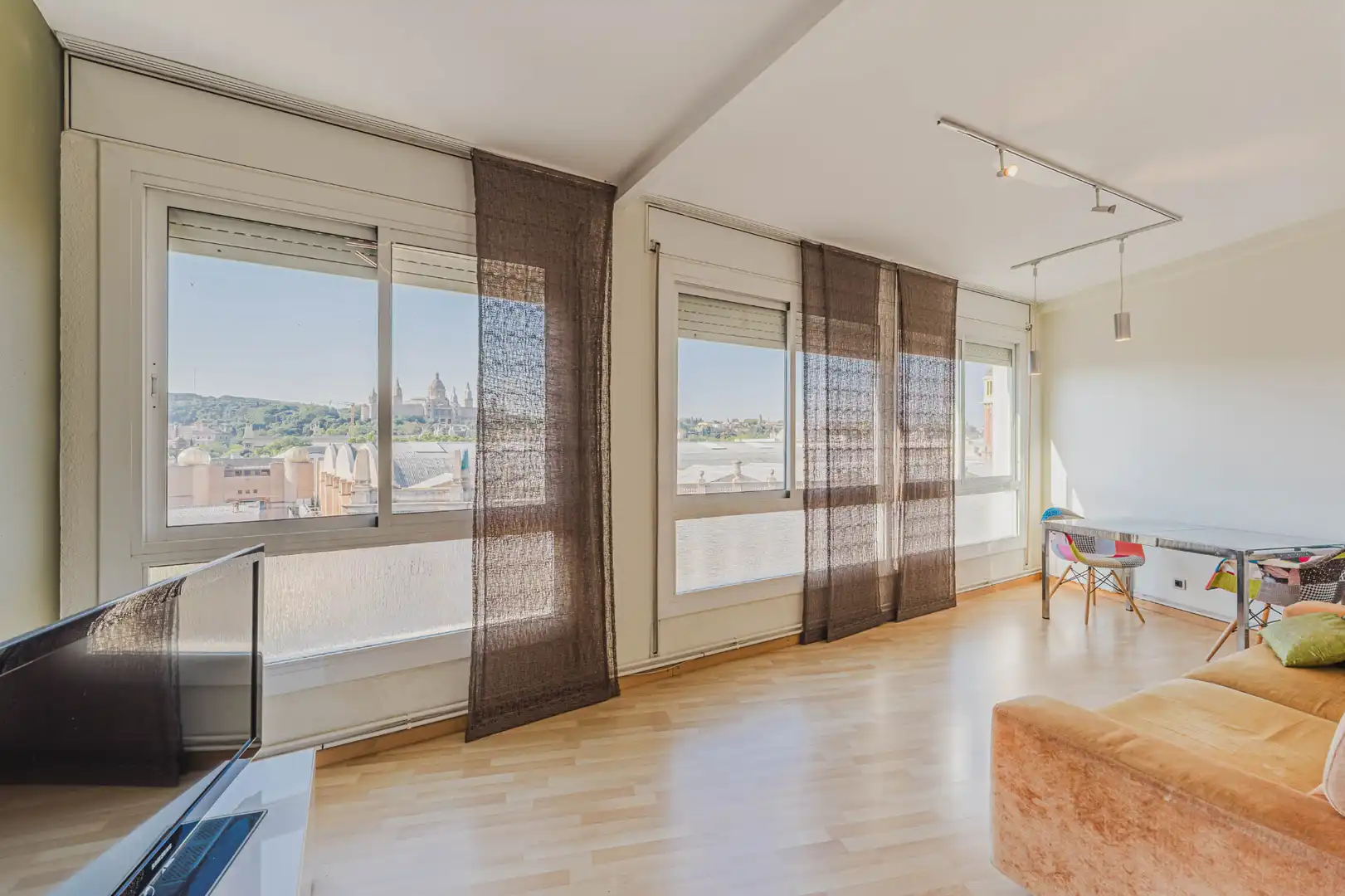 Living room of Flat for sale in Barcelona  with Air Conditioner, Heating and Parquet flooring
