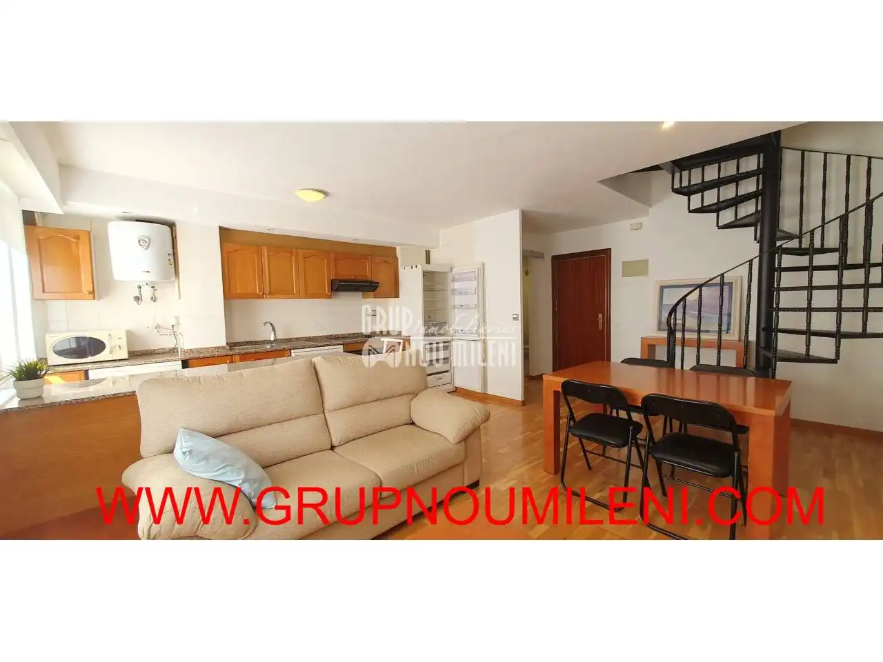 Living room of Duplexes for sale in Catarroja  with Air Conditioner, Storage room and Furnished