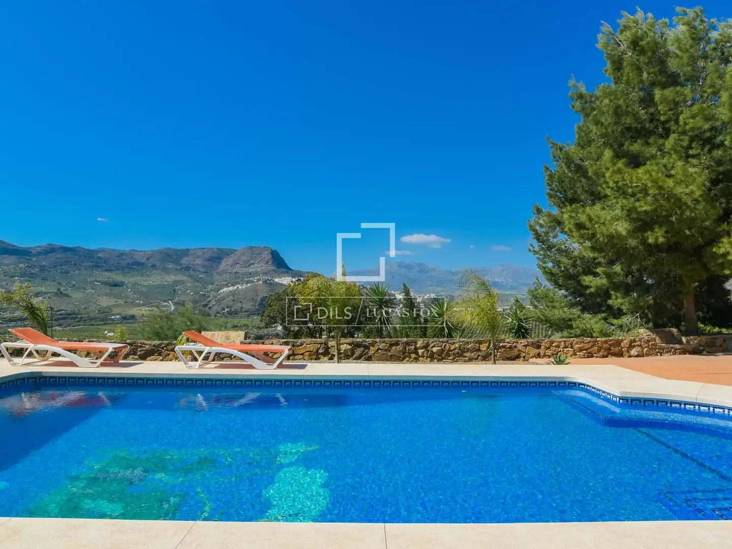 Piscina de Finca rústica en venda en Ardales amb Aire condicionat, Terrassa i Traster
