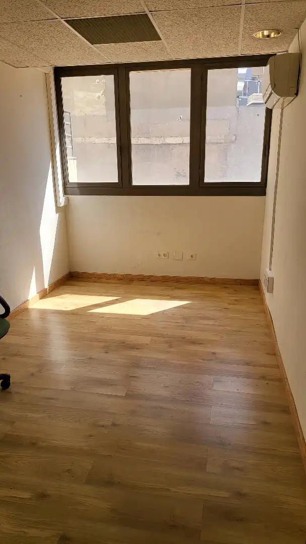 Bedroom of Office for rent in Valladolid  with Air Conditioner