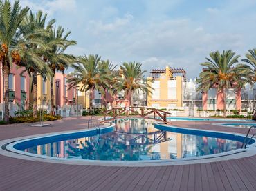 Apartamento con piscina en venta en Avenida Juan Sebastián Elcano 3