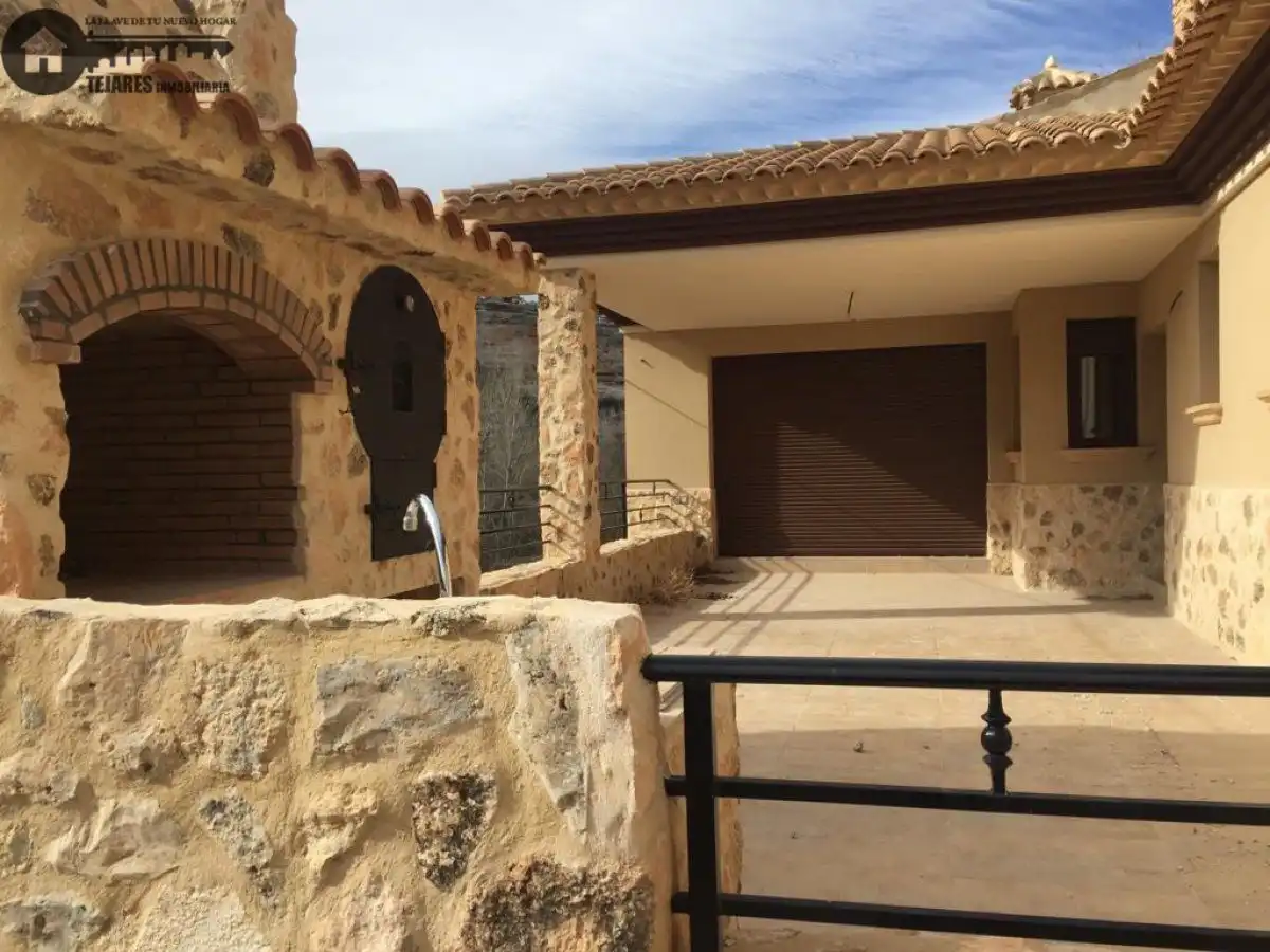 Casa o chalet en venta en La Recueja con Aire acondicionado, Jardín privado y Terraza