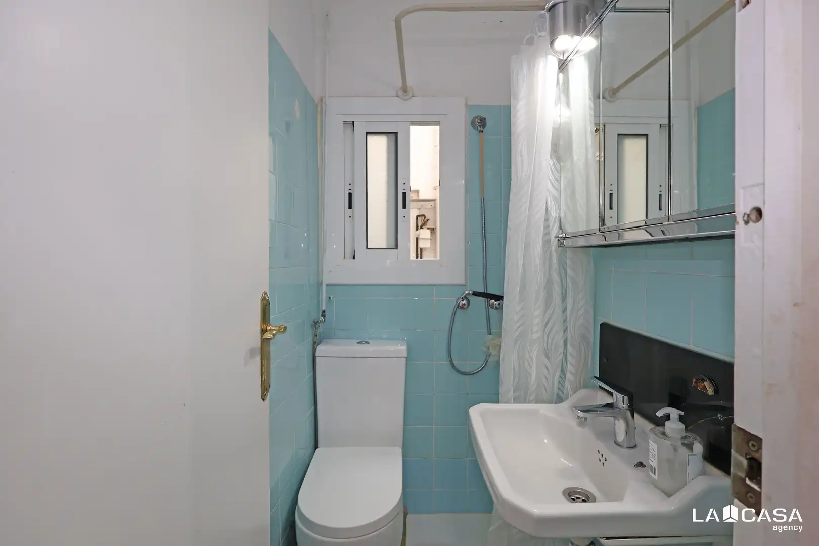 Baño de Ático en venta en Barcelona con Terraza
