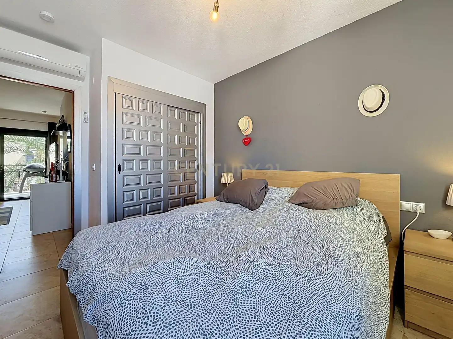 Habitación de Apartamento en venta en Torrevieja con Aire acondicionado y Piscina comunitaria
