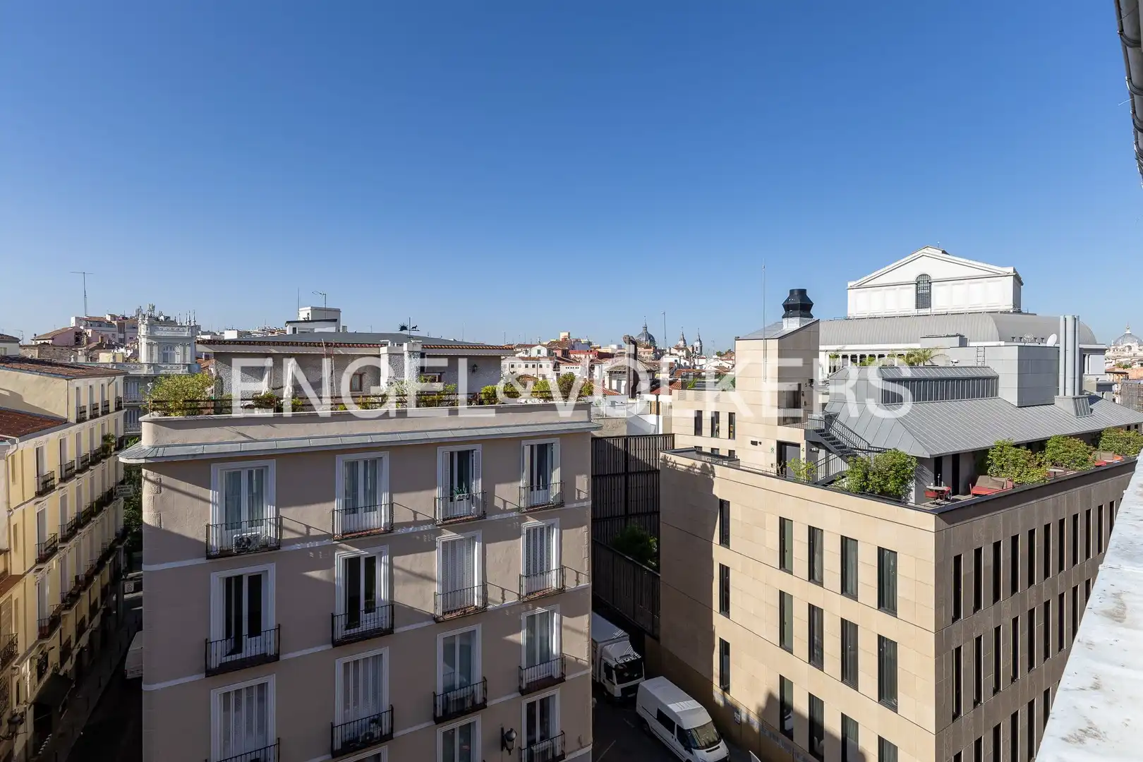 Terrasse von Wohnung zur Miete in Madrid mit Klimaanlage, Heizung und Möbliert