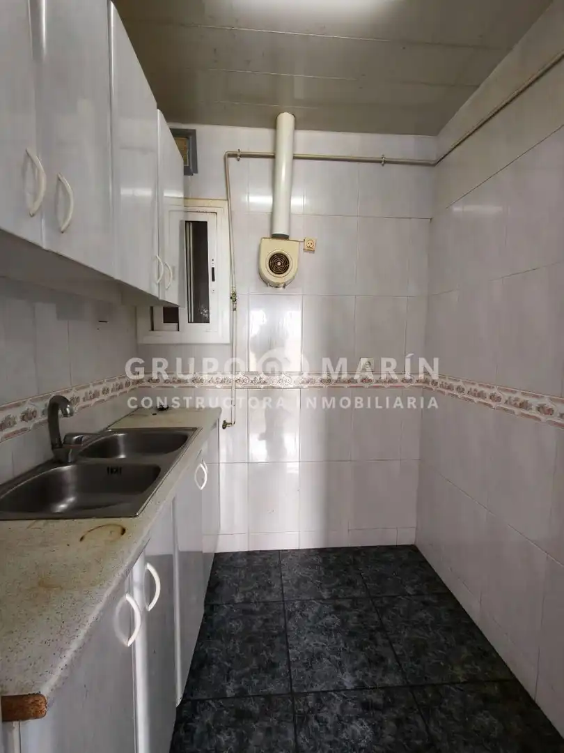 Kitchen of Flat for sale in Badalona  with Balcony