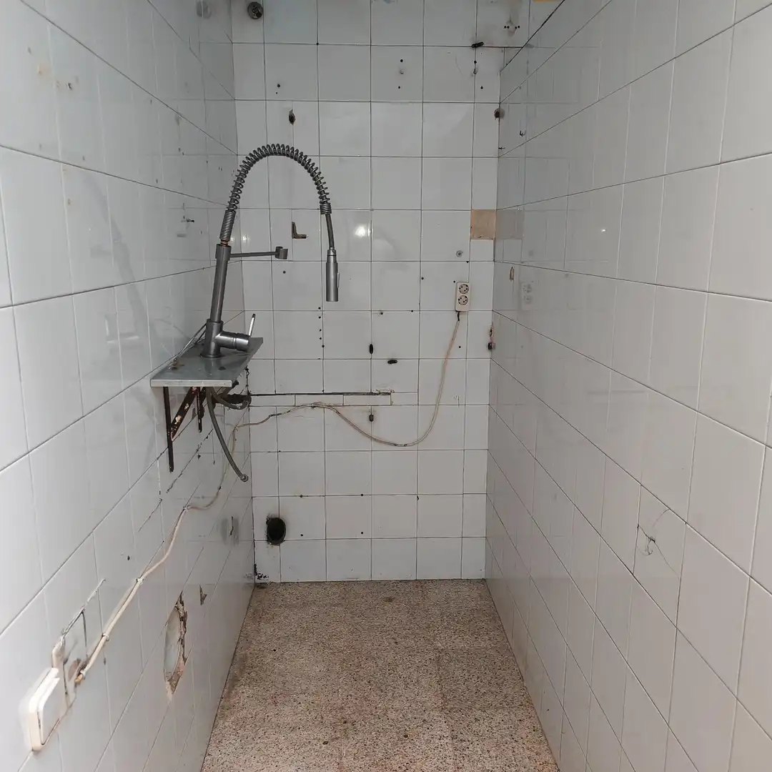 Local comercial de lloguer a Joan Prim, imagen 8