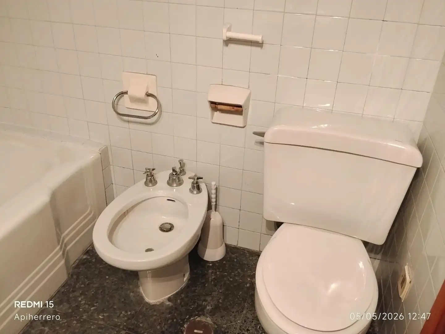 Baño de Piso de alquiler en Alicante / Alacant con Aire acondicionado, Jardín privado y Terraza
