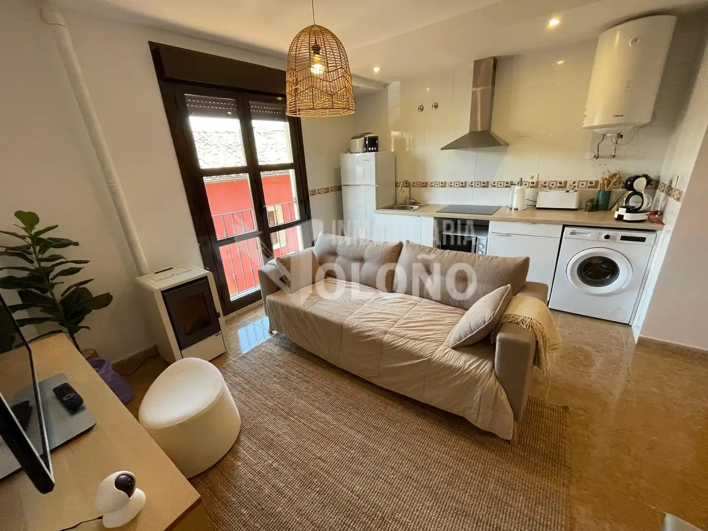 Sala d'estar de Apartament en venda en Casalarreina amb Calefacció, Parquet i Moblat