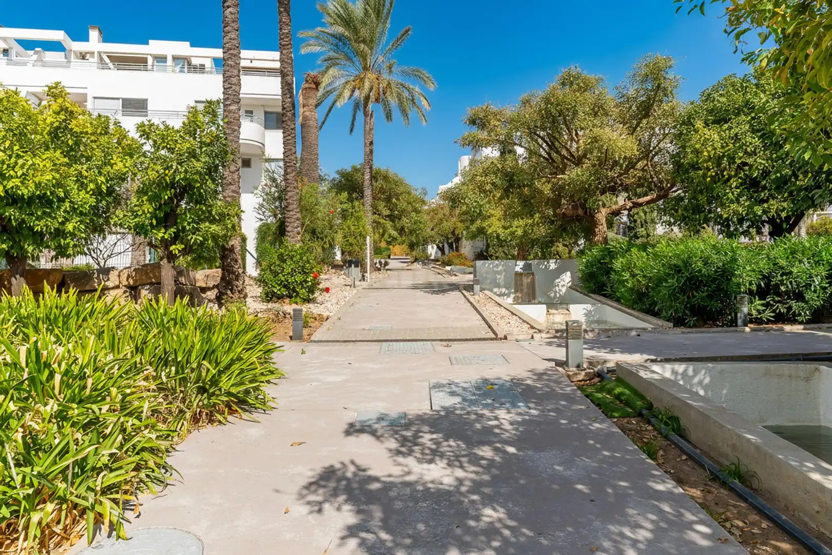 Exterior view of Apartments for sale in Mijas  with Air Conditioner and Swimming Pool