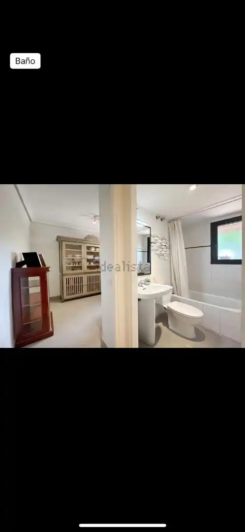 Bathroom of Detached homes for rent in La Navata