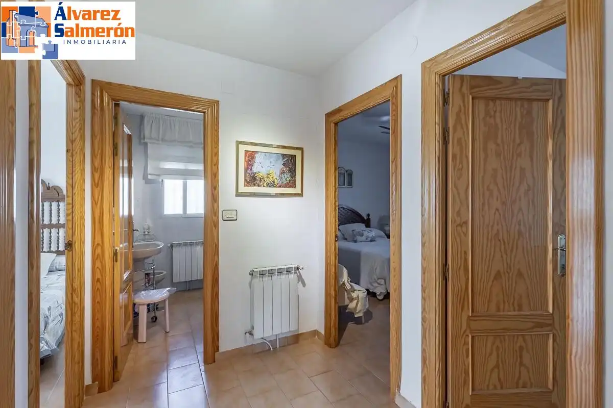 Detached house with pool for sale in Calle de la Encina, imagen 23
