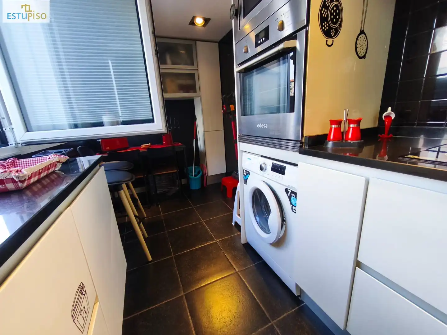 Cuina de Apartament en venda en Vitoria - Gasteiz amb Calefacció, Parquet i Traster