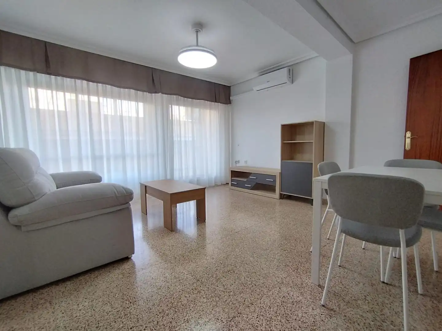 Wohnzimmer von Wohnung zur Miete in Alcantarilla mit Klimaanlage, Heizung und Möbliert