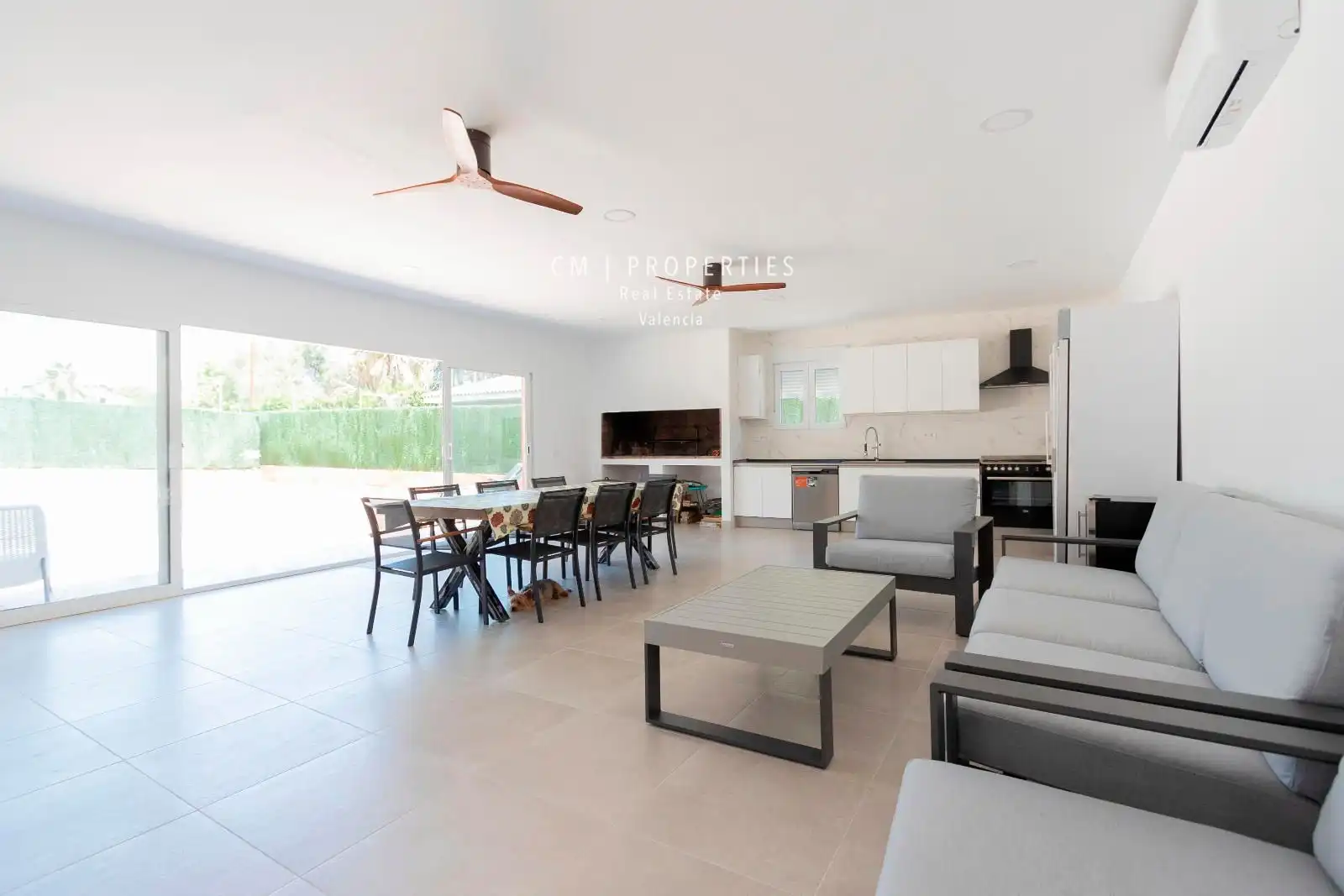 Sala de estar de Casa o chalet en venta en Paterna con Aire acondicionado, Calefacción y Piscina
